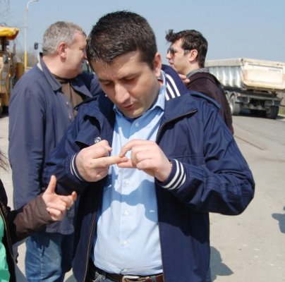 VIDEO Primăria Constanța a montat lavoare în zonele aglomerate ale orașului